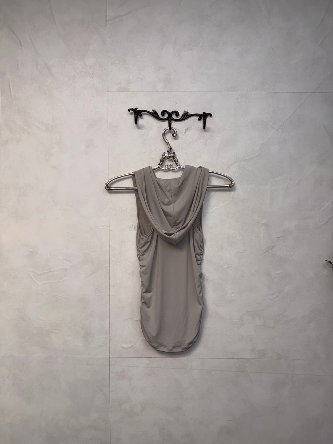 HILLDA Hole Sleeveless Hoodie (새제품) 상품이미지6