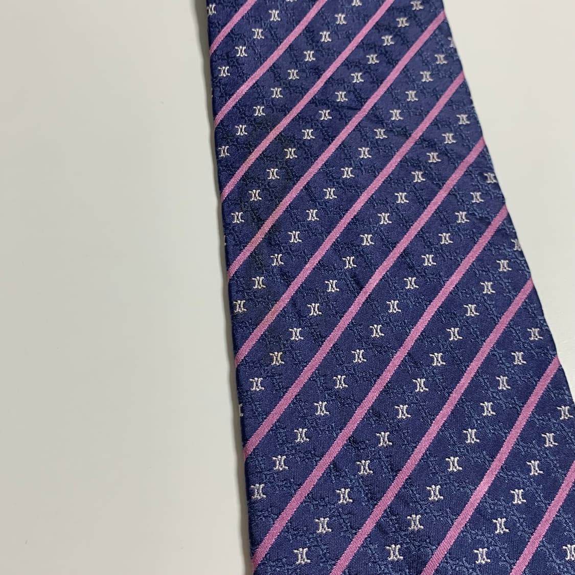 셀린느(CELINE) 명품 모노그램넥타이 100실크 A등급 9.7cm 상품이미지9