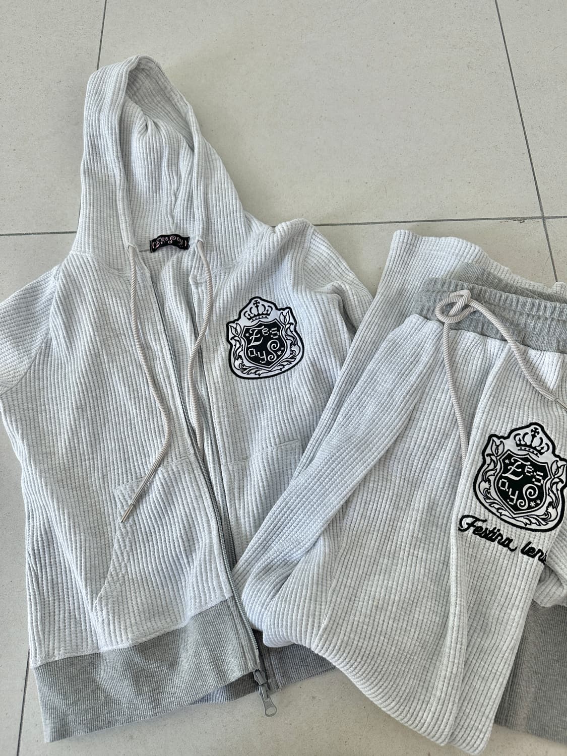 에세이 상품이미지1