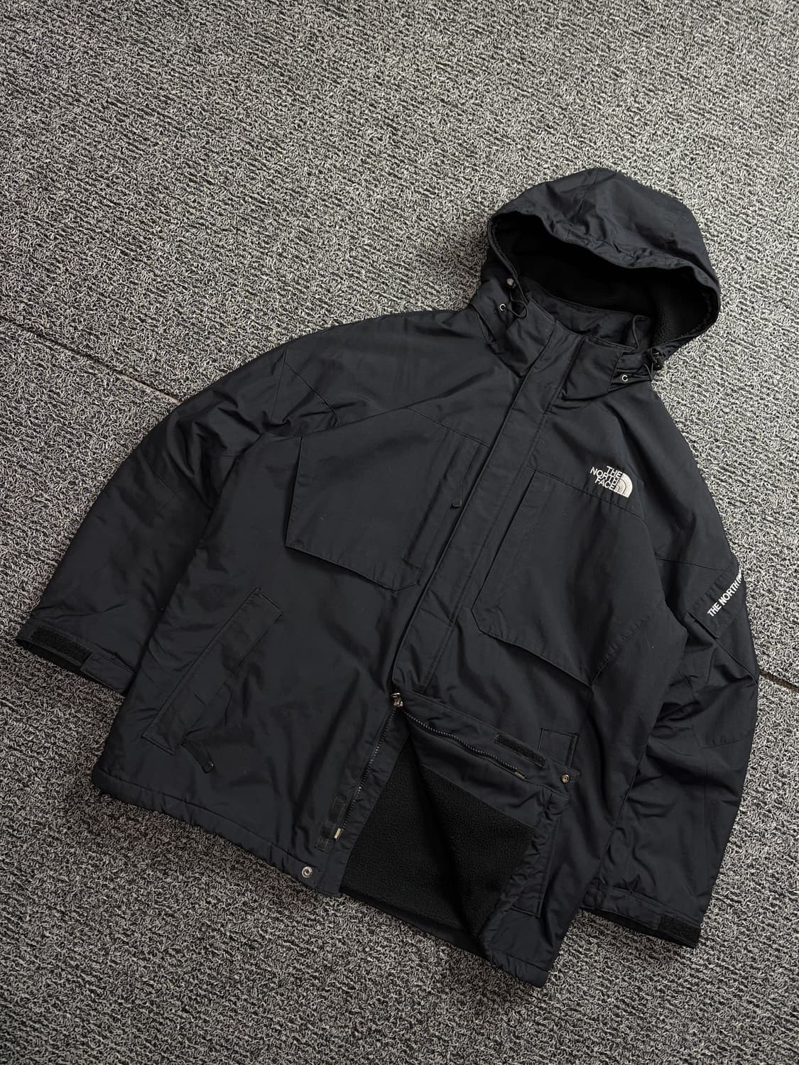 노스페이스 멀티 포켓 고프코어 마운틴 자켓 블랙 1986 상품이미지1