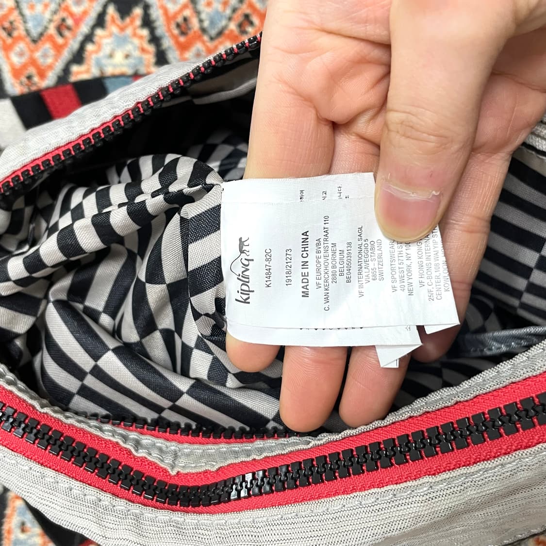 키플링 그레이 지퍼디테일 크로스백  상품이미지5