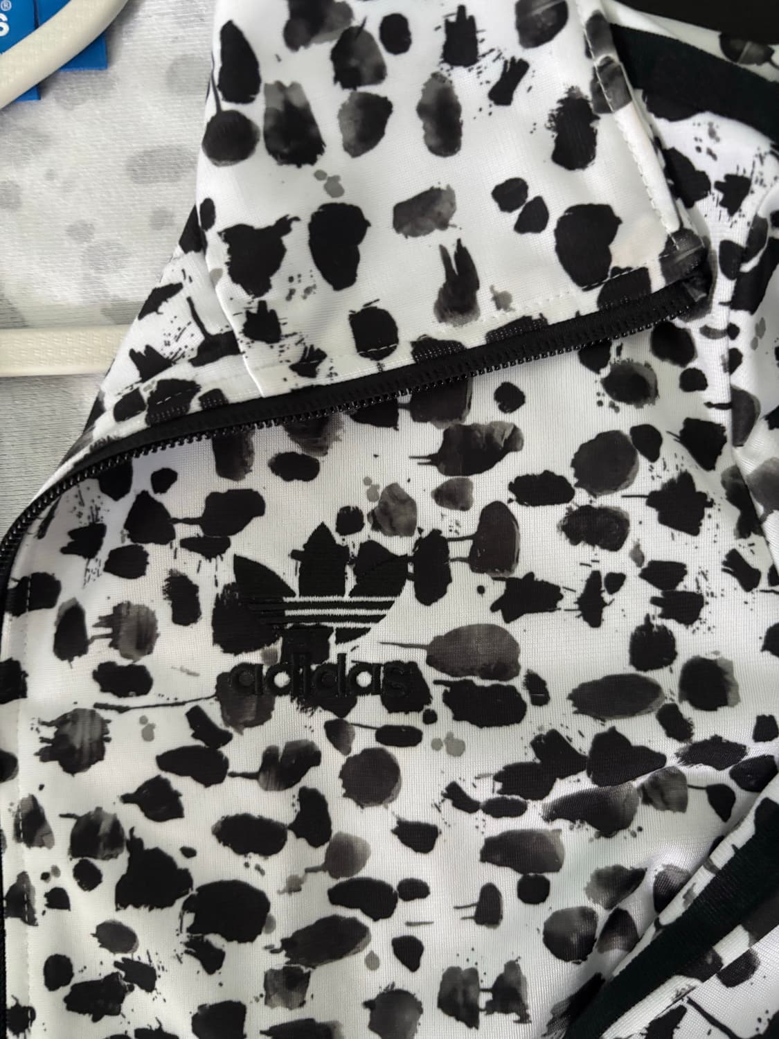 아디다스 도트 무늬 져지 🖤 상품이미지3