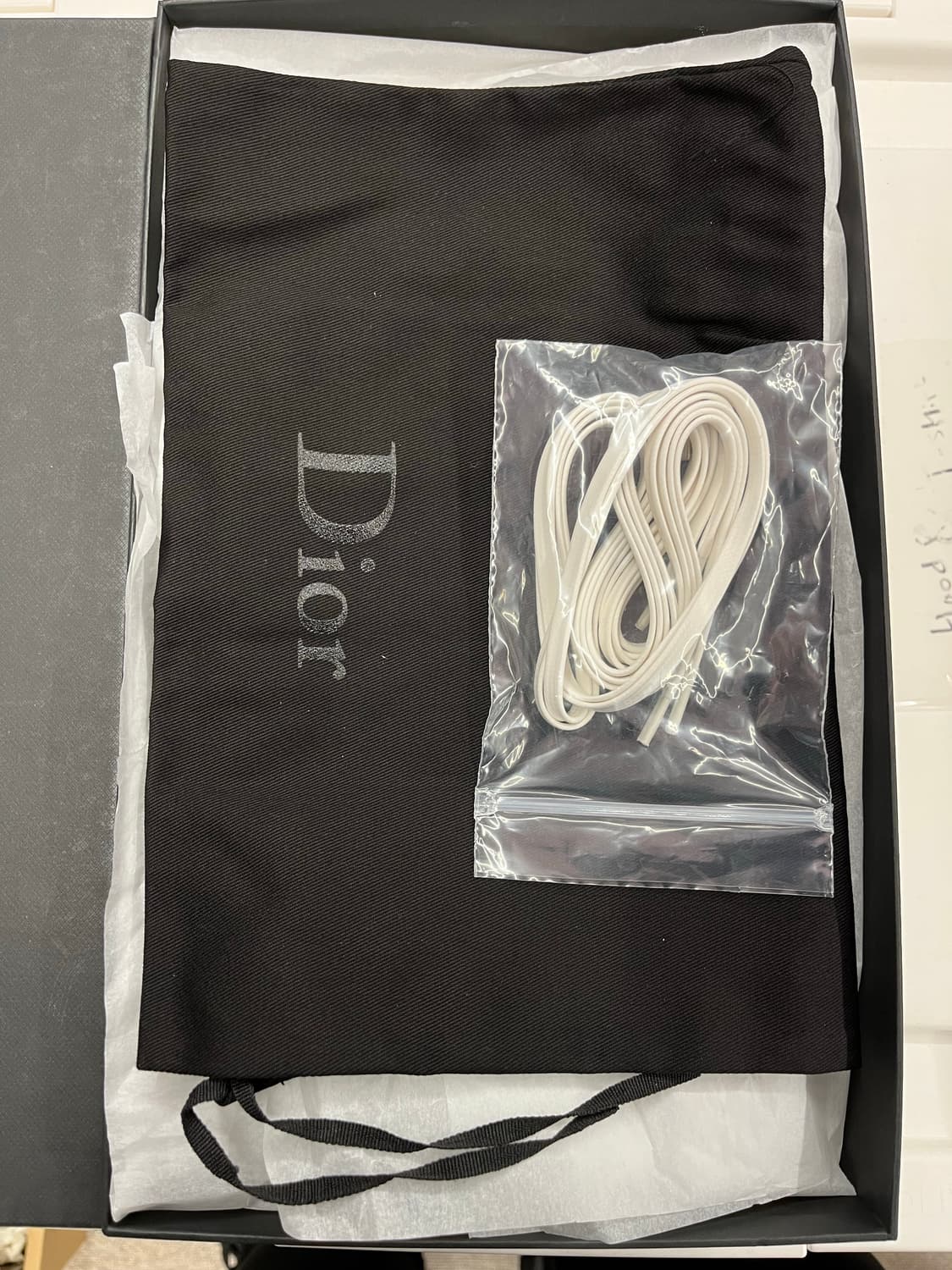 디올옴므 스니커즈 뉴투라인 43 상품이미지9