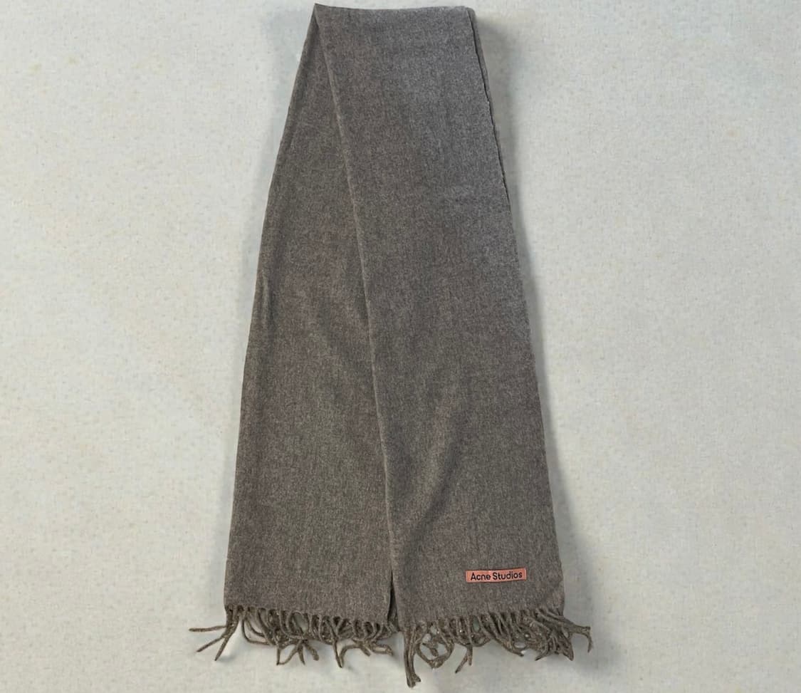 아크네스튜디오 그레이 머플러 상품이미지2