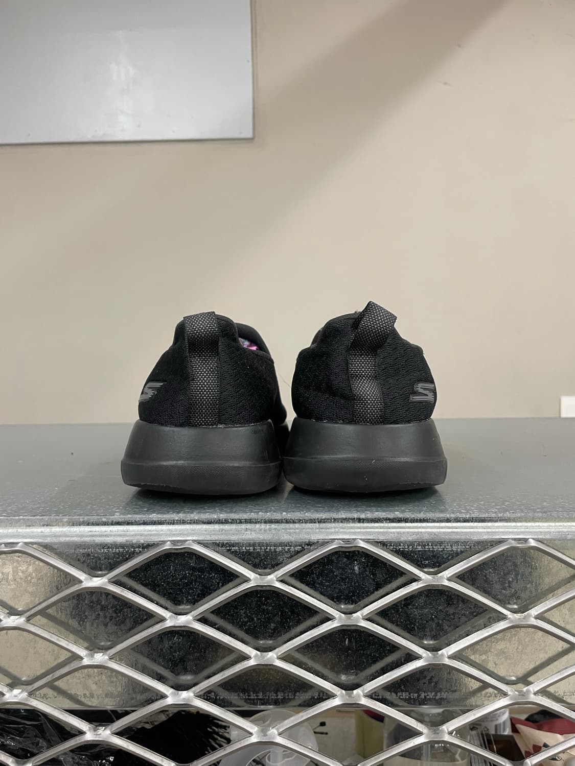 스케쳐스 고워크 슬립온 블랙 260 상품이미지3