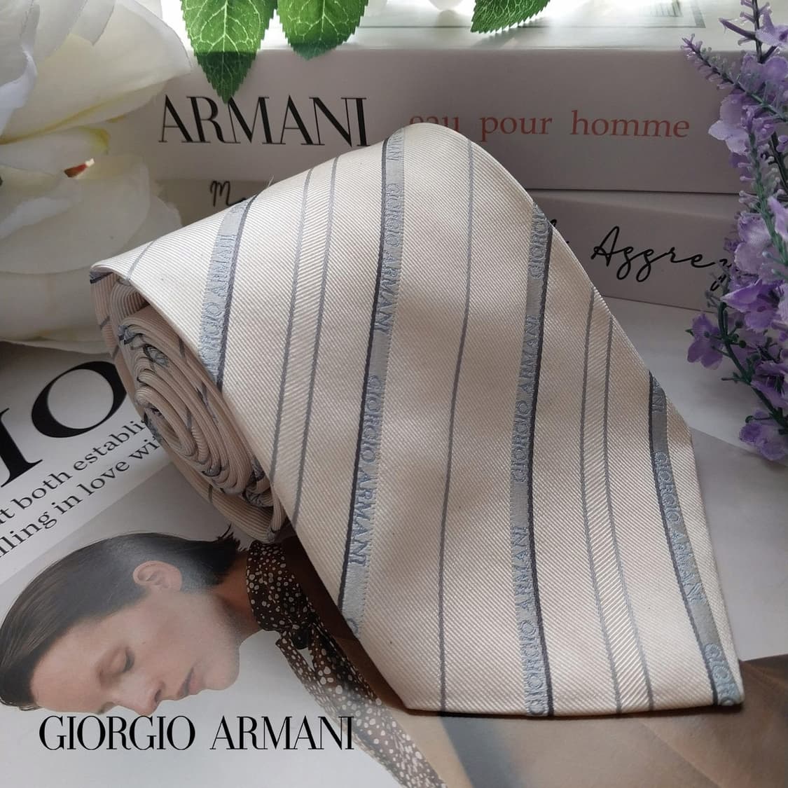 조르지오 아르마니 실크 아이보리 넥타이 10cm A~B등급 K1326
 상품이미지1