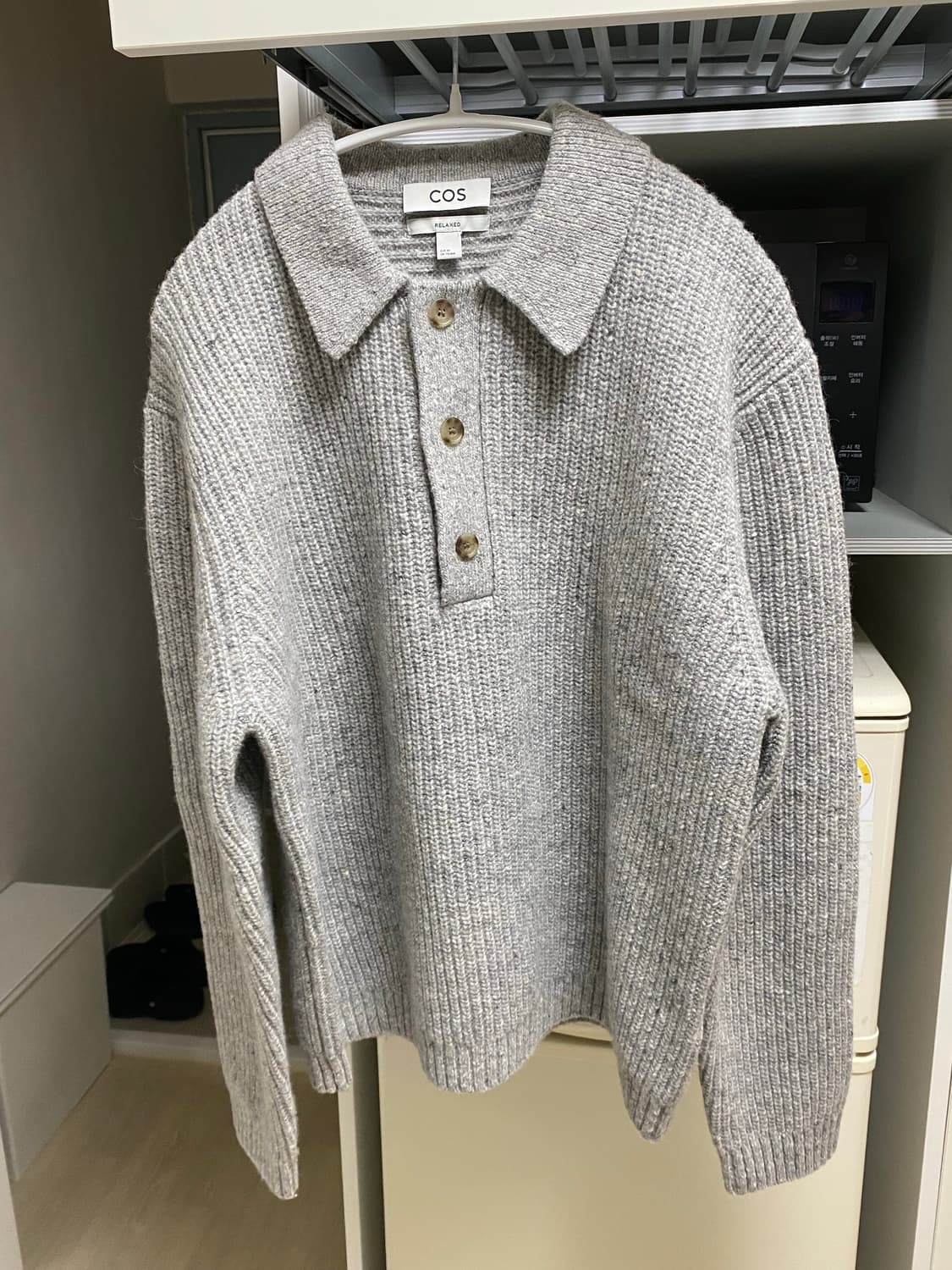 COS 리브드 울 캐시미어 블렌드 폴로 셔츠 라이트 그레이 멜란지 XS 상품이미지2