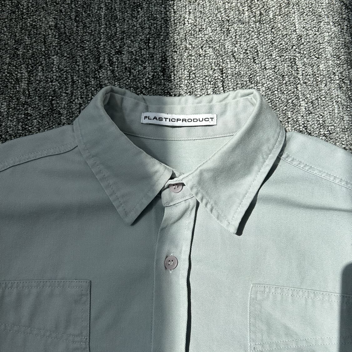 플라스틱 프러덕트 라이트 그레이 데님 긴팔 셔츠 상품이미지3
