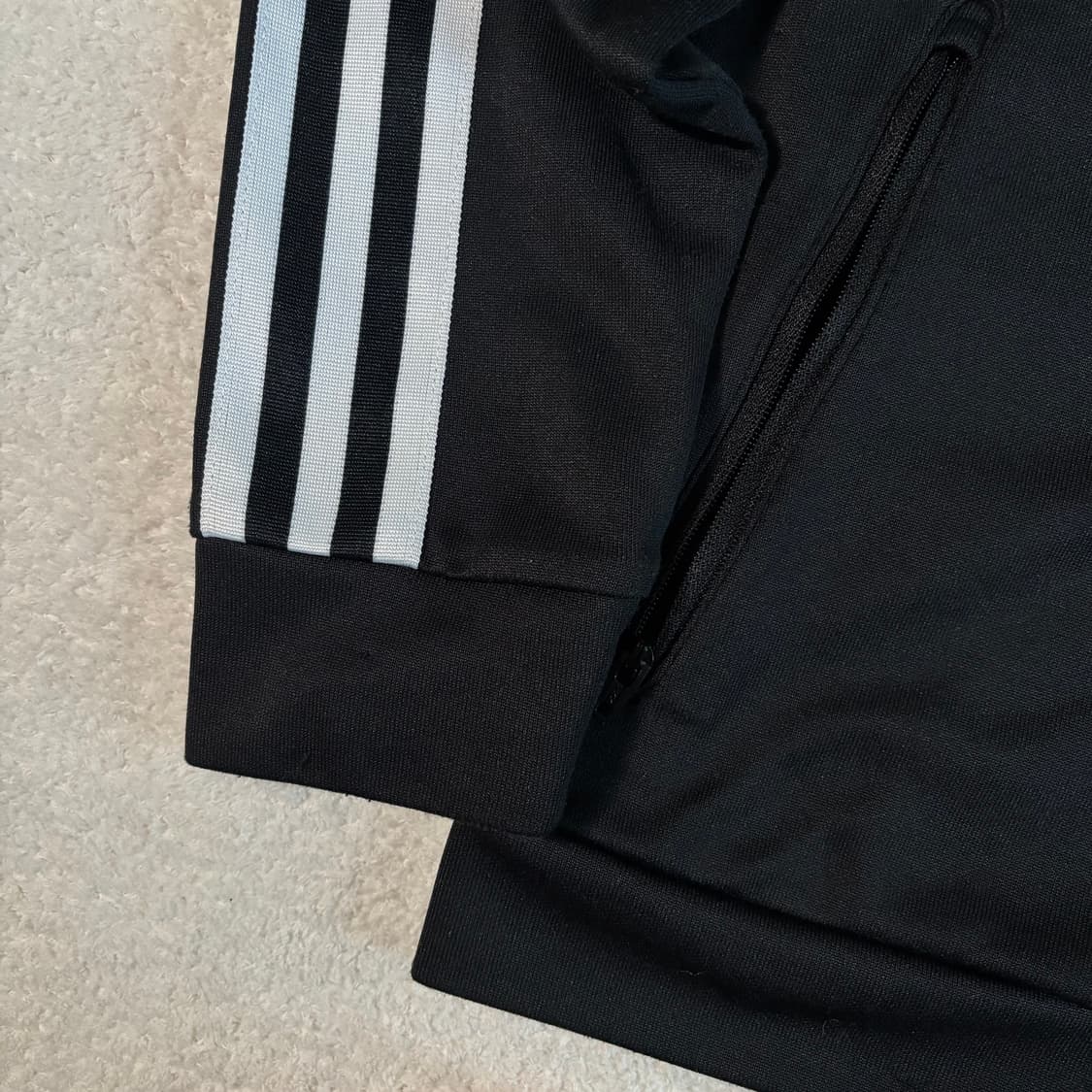 아디다스 블랙 스몰로고 딱붙핏 작사 져지 상품이미지3