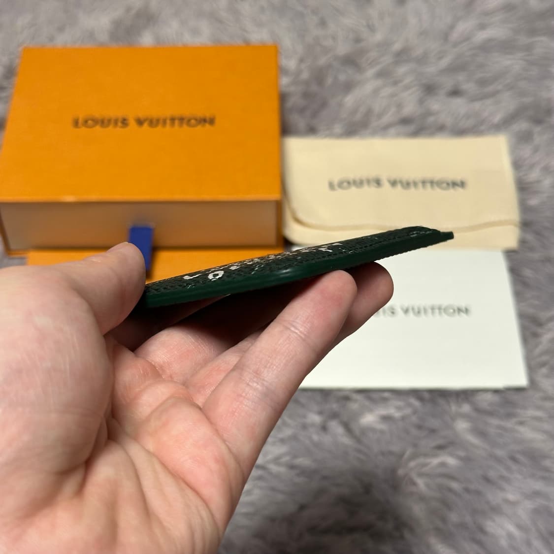 [풀구성] 루이비통 이클립스 헤리티지 맥세이프 마그네틱 카드지갑 그린 상품이미지4