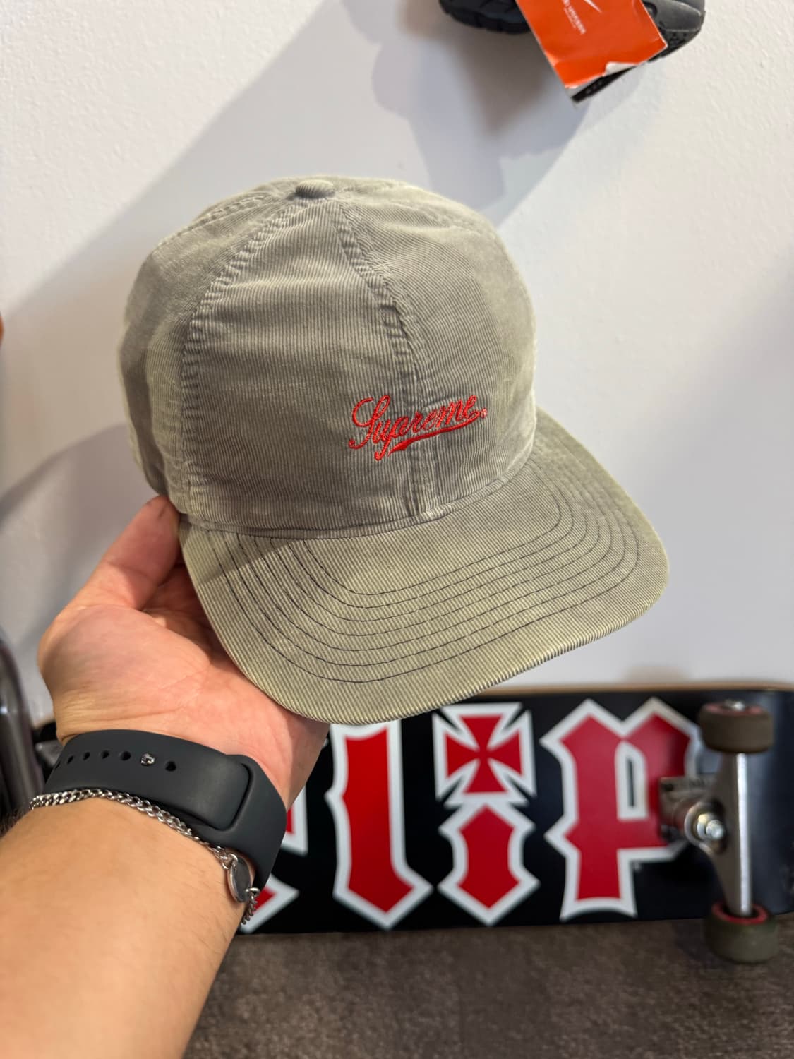 슈프림 Fitted 고듀로이 캡 상품이미지5