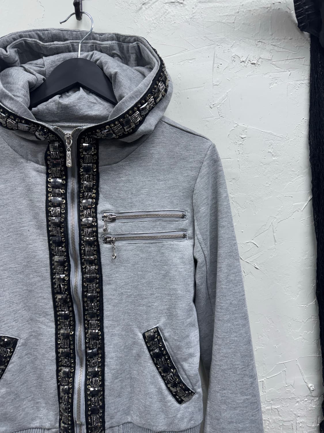 Cecil mcbee 00s y2k stud gimmick hoodie 상품이미지4