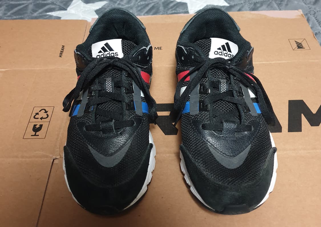 아디다스 이큅먼트 런닝화 횐파빨 (235) 상품이미지3