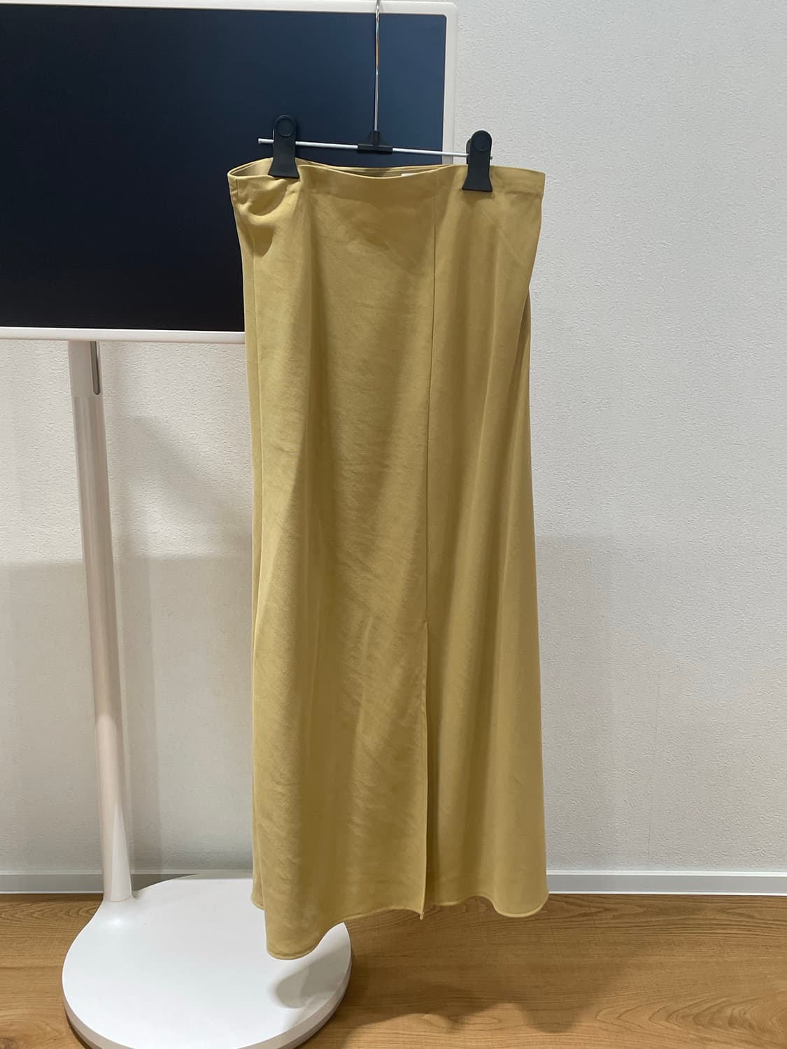 더 캐시미어 스커트 상품이미지1