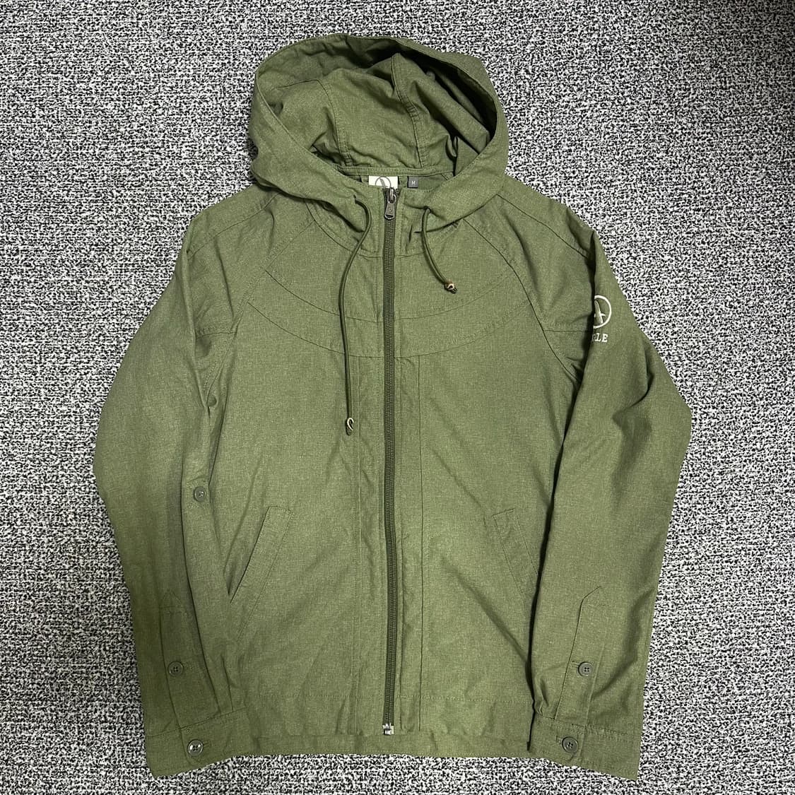 (85) 에이글 올리브 후드 바람막이 자켓 상품이미지1