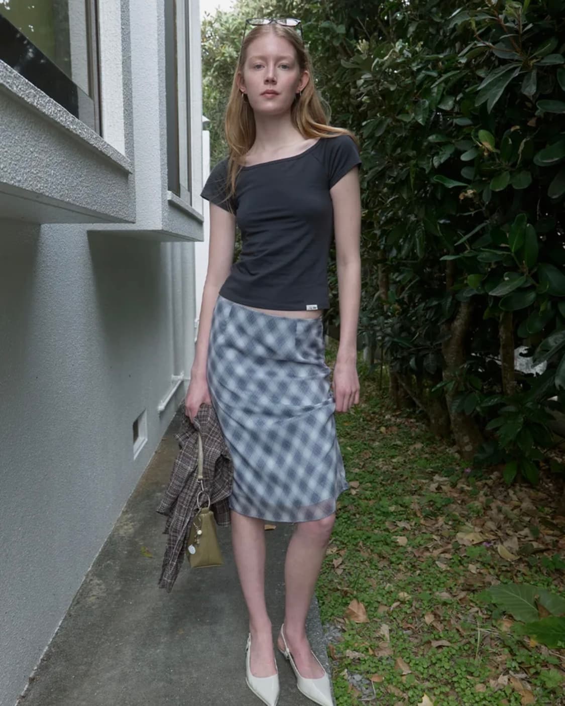 기준 kijun Sheer Layered Check Skirt Navy 상품이미지2