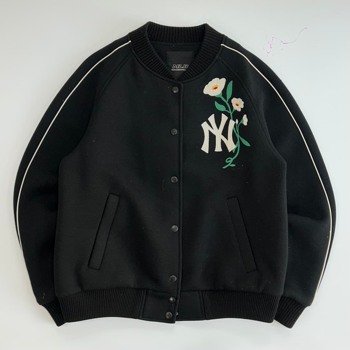 MLB 양키스 플라워 자수 블랙 야구점퍼 상품이미지3