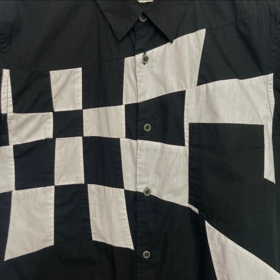 꼼데가르송 블랙 체커보드 반팔 셔츠  상품이미지4