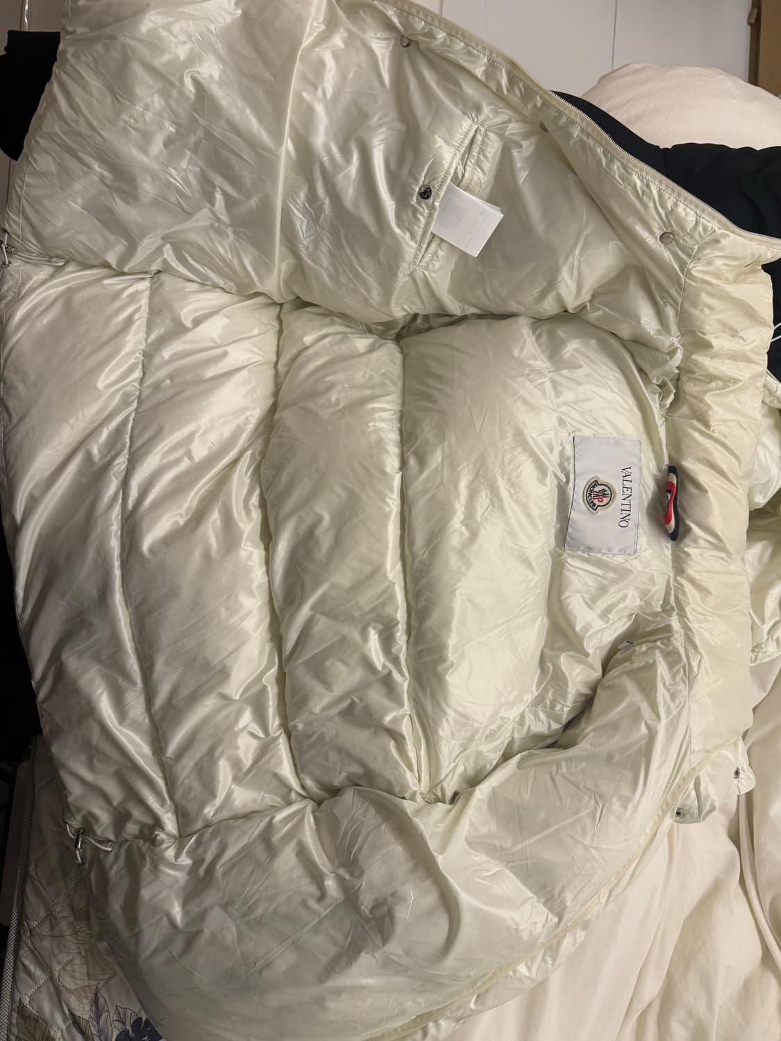 발렌티노x몽클레어 다운 패딩(4(XL)) 상품이미지8