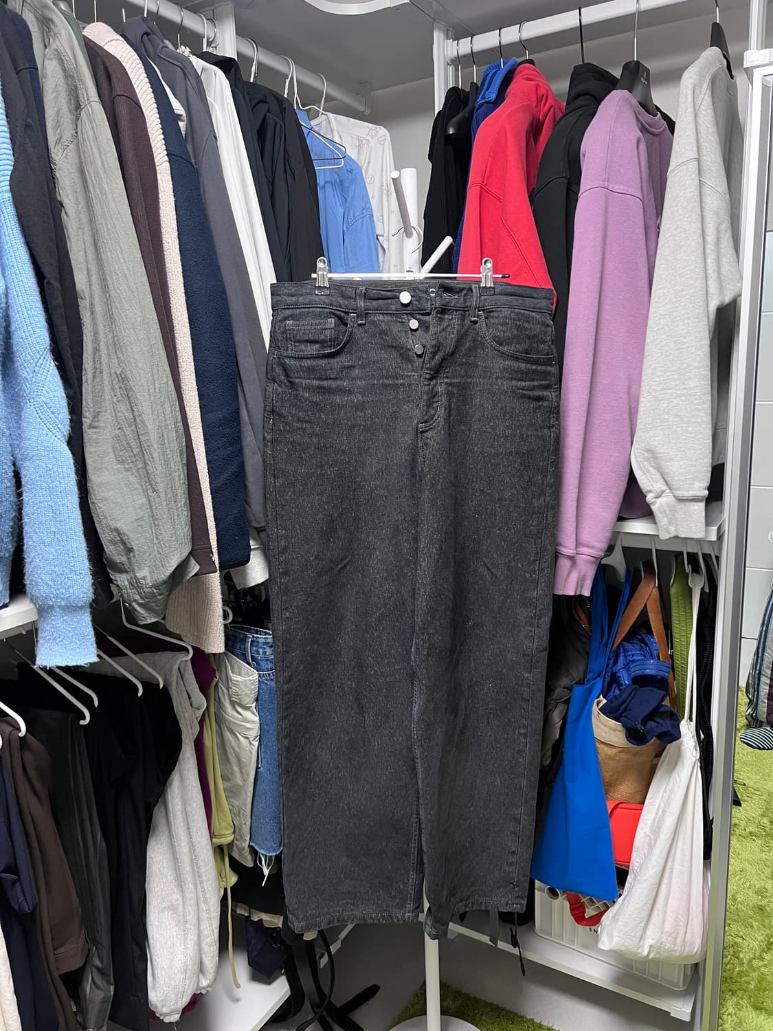 COS 코스 릴렉스드 와이드 핏 흑청 데님 팬츠 상품이미지1