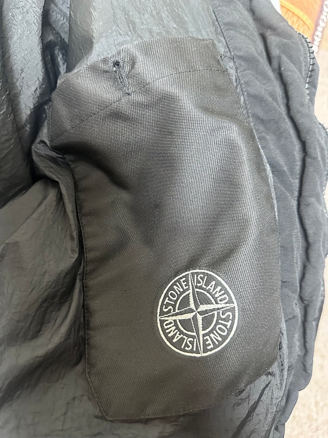 [L] 17fw 스톤아일랜드 우원재 패딩 후드x 시보리o 상품이미지4