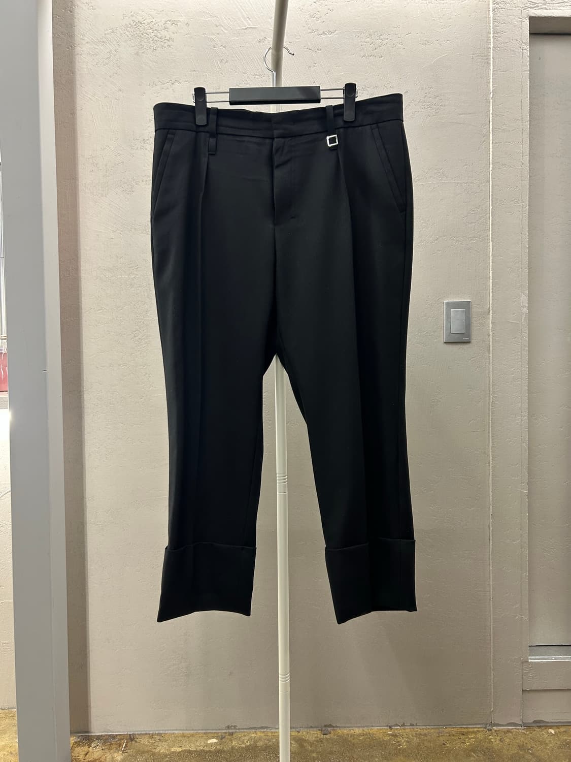 wooyoungmi 우영미 블랙 턴업 와이드 슬랙스 상품이미지2