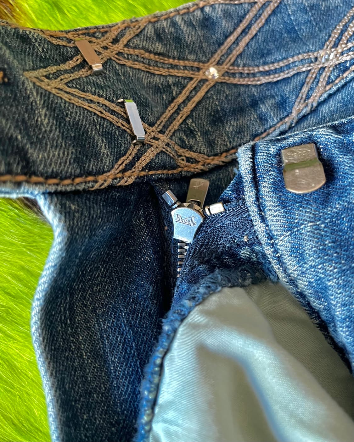 Old ESCADA Archive Boot-Cut Cubic Jeans 상품이미지8