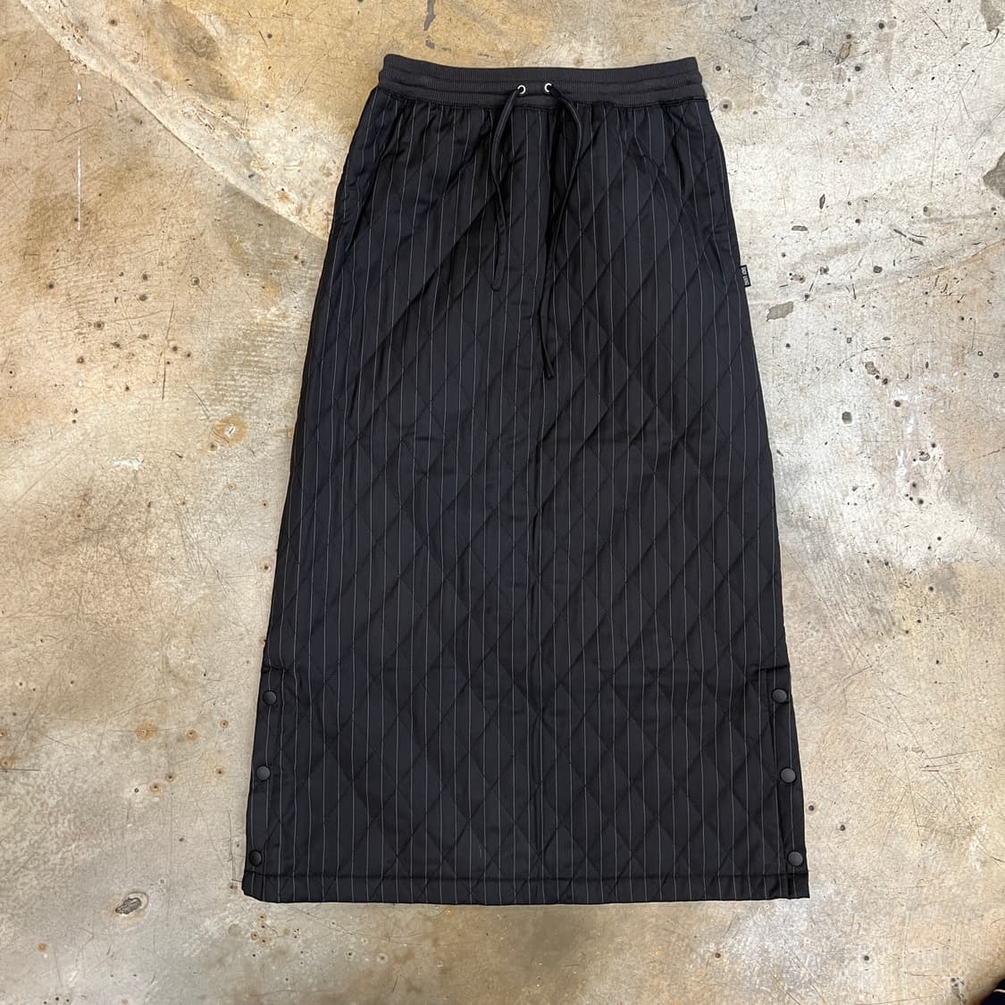 Comme ca 퀼팅 롱 스커트 상품이미지1