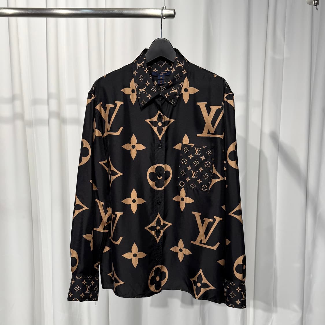[정품] 루이비통 믹스 모노그램 마스큘린 셔츠 38사이즈 상품이미지1