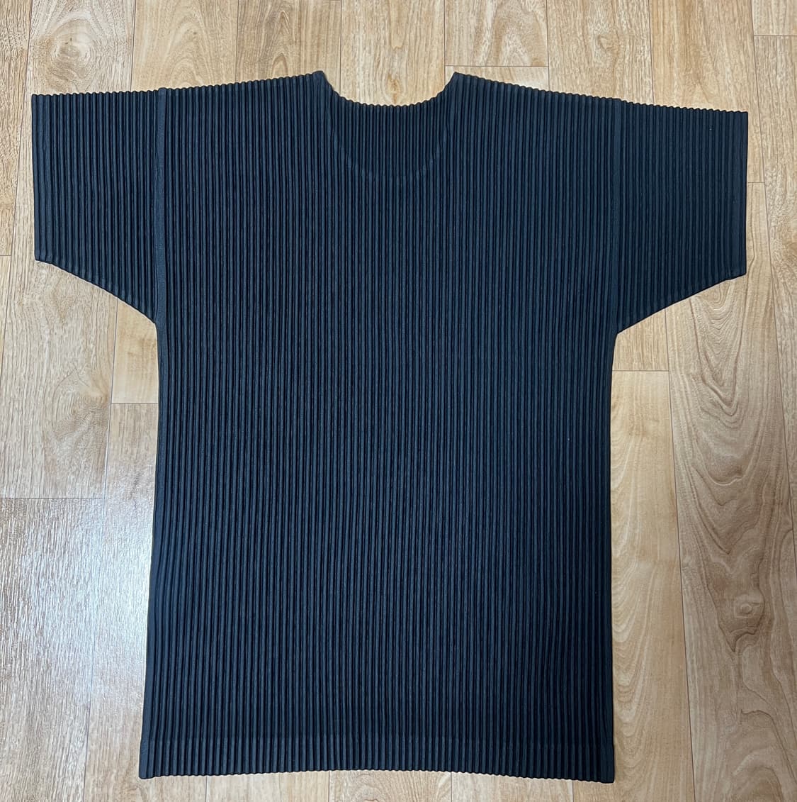 이세이미야케 플리세 플리츠 블랙 탑 상품이미지2