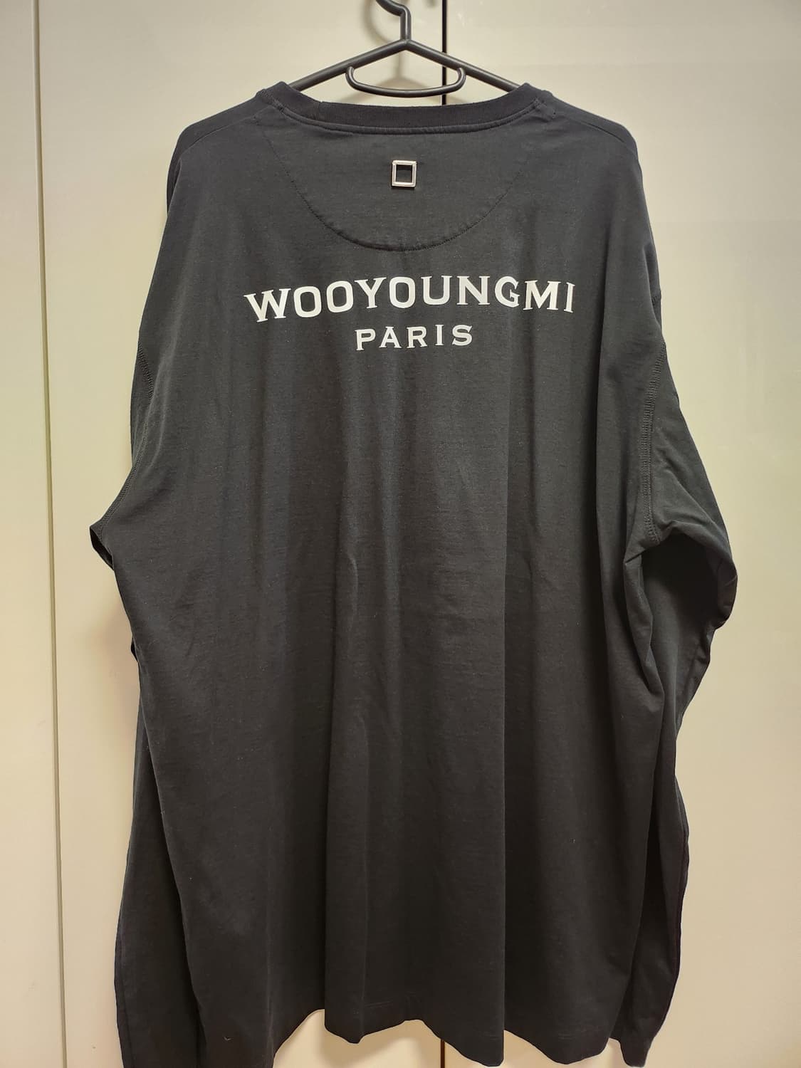 우영미 백로고 롱슬리브
52사이즈 상품이미지1