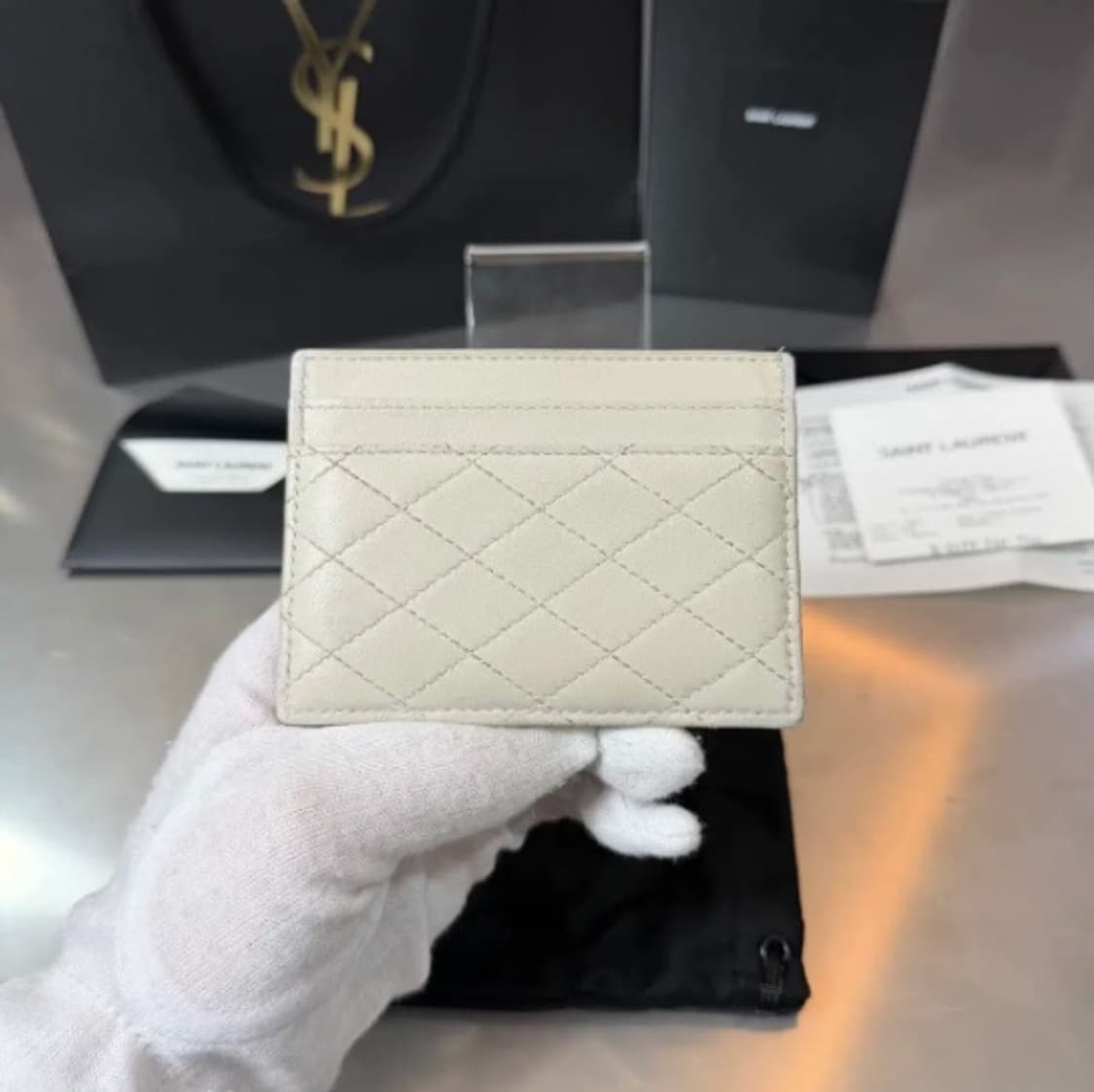 [정품] 생로랑 YSL 모노그램 마틀라쎄 카드지갑 (화이트 / OS) 상품이미지3