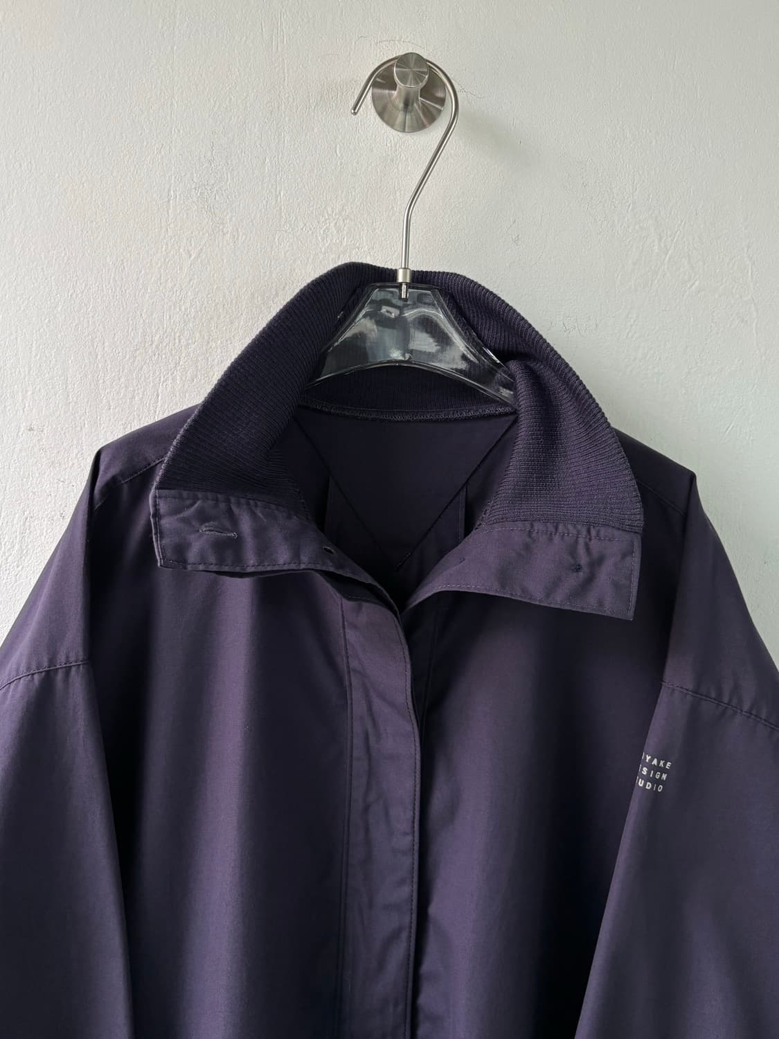 이세이미야케 하이넥 낙하산 코트 상품이미지5