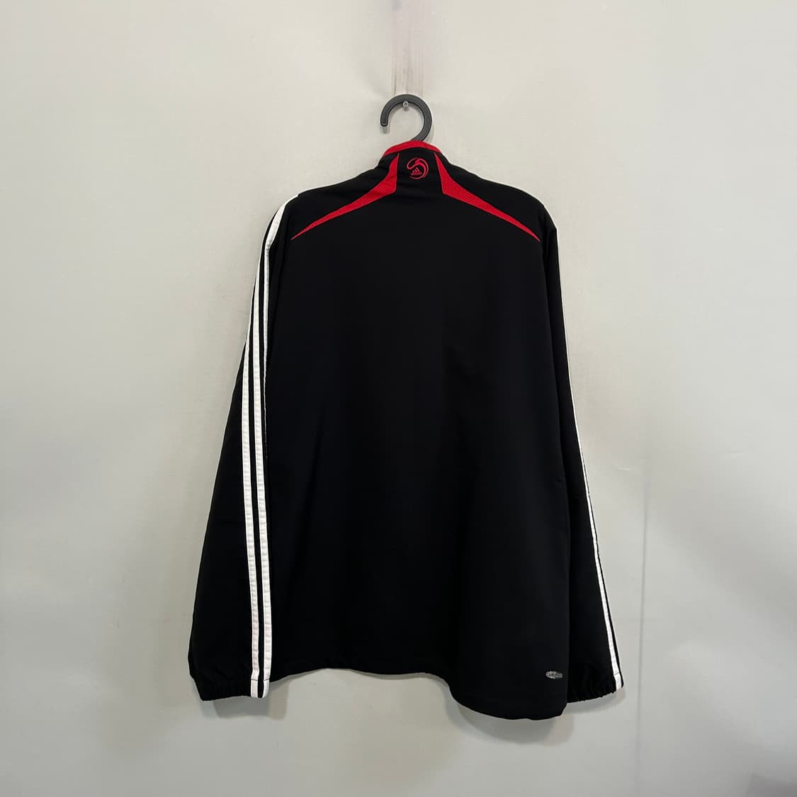 아디다스 남성 우븐 바람막이 105 상품이미지3