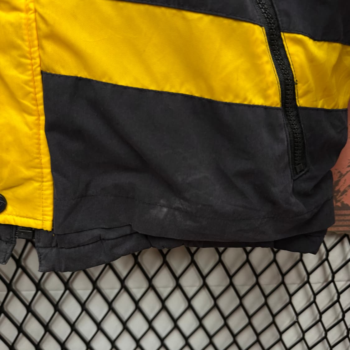 90s USA VINTAGE NHL 하키 점퍼 후면 빅로고 포인트 블랙 상품이미지10