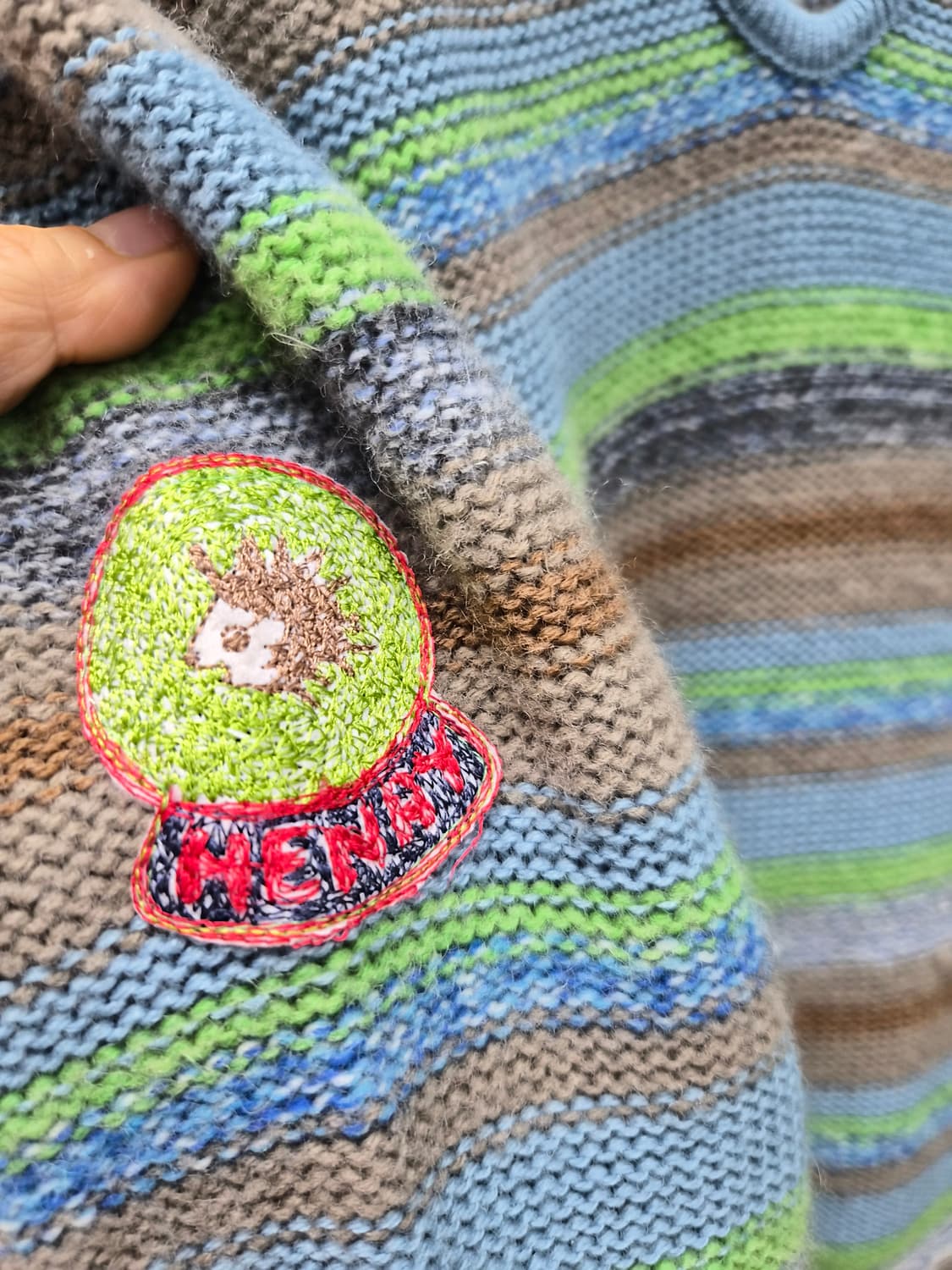 오일릴리 브이넥니트. 자라 핀턱슬랙스 상품이미지3