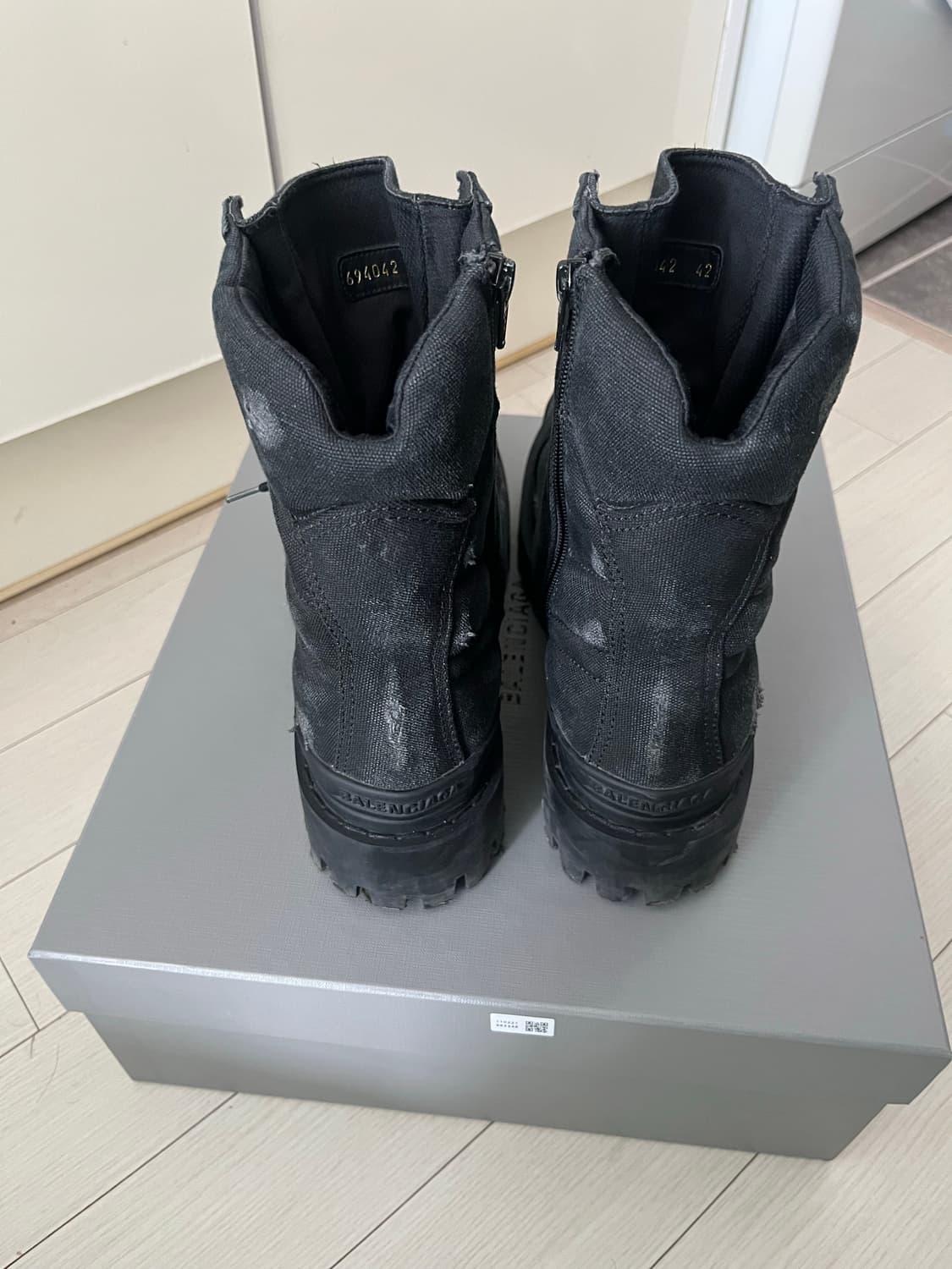 42) 발렌시아가 컴뱃 스트라이크 부츠 상품이미지2