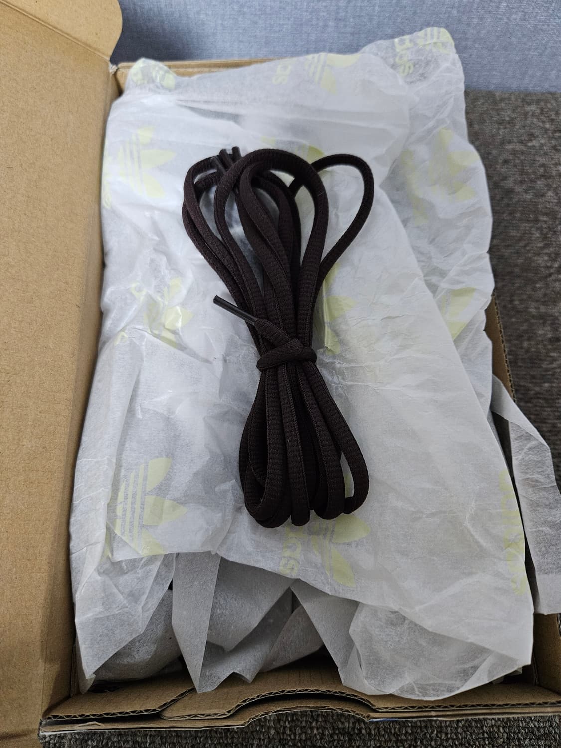 아디다스 스페지알 핸드볼 쉐도우 브라운 화이트 230 상품이미지4