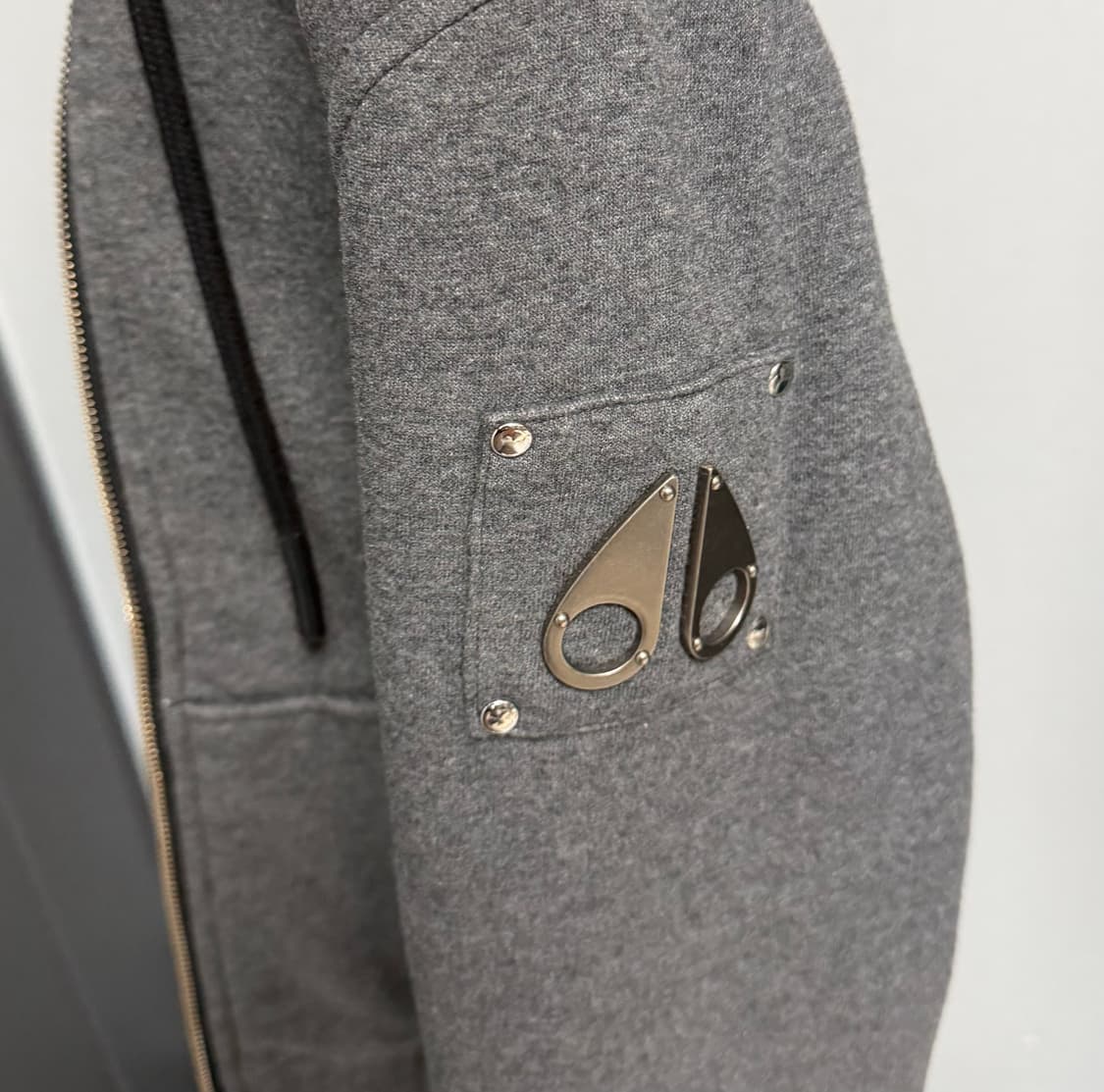 무스너클 후드집업 상품이미지1