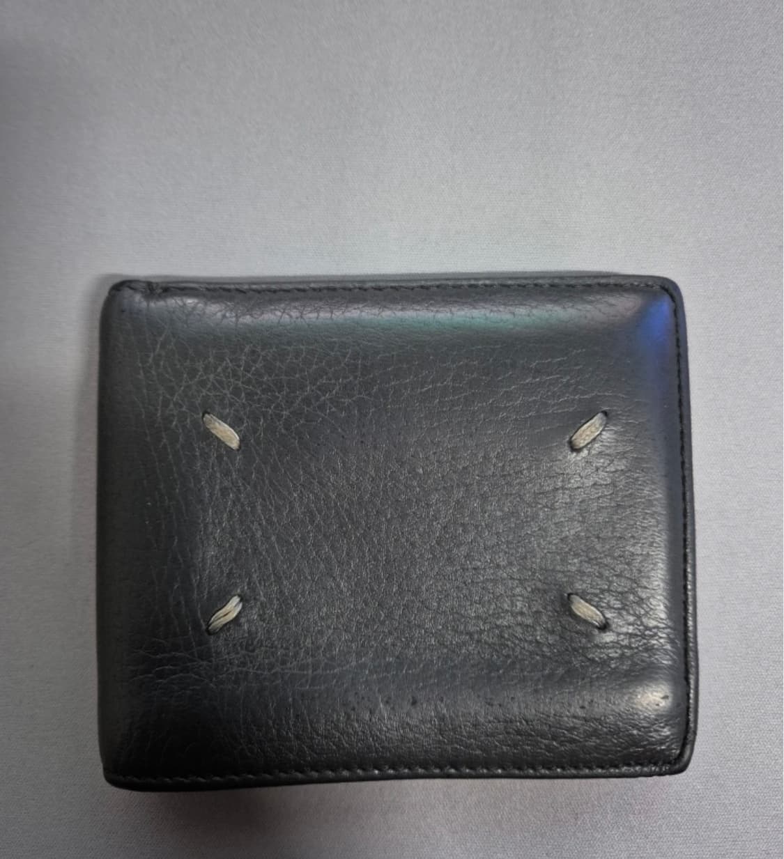 메종 마르지엘라 블랙 스티치 반지갑 상품이미지1