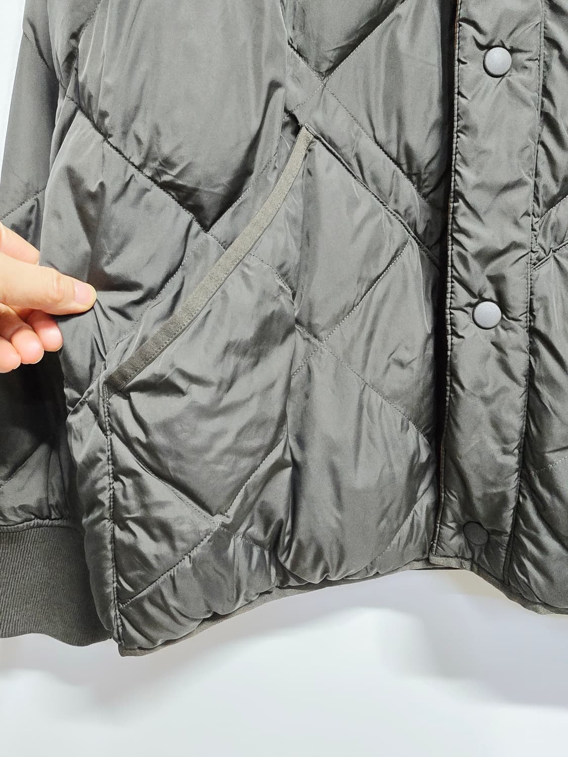 유니클로 리버시블 양면다이아 퀼팅 점퍼 상품이미지5