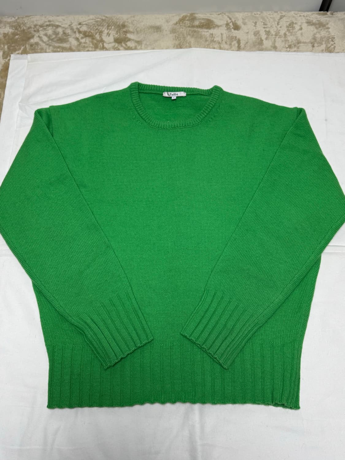 타일레 / 카멜 울 클래식 스웨터 (그린) / 2 상품이미지3