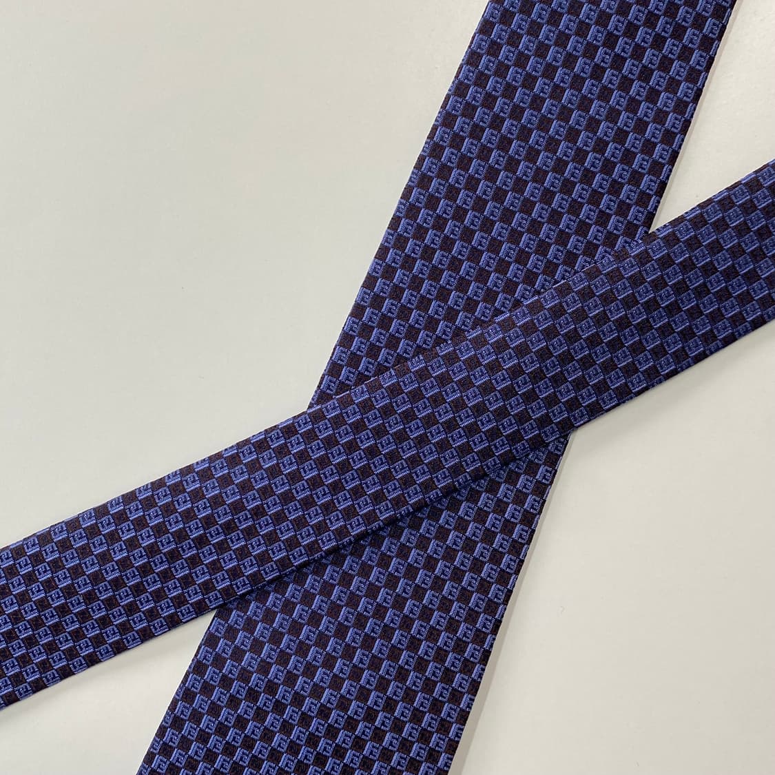 새상품급 펜디 (FENDI) 신형라벨 FF 모노그램 정품 명품 넥타이 상품이미지4