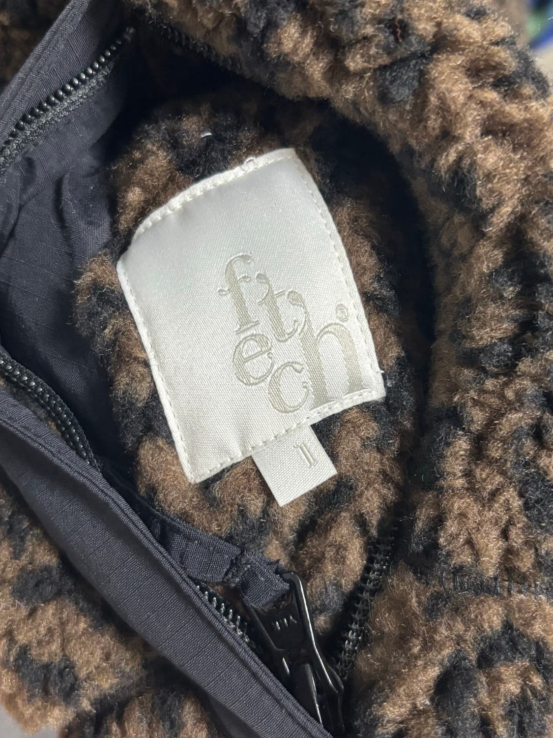 Fetch JACQUARD REVERSIBLE SHERPA JACKET 상품이미지10
