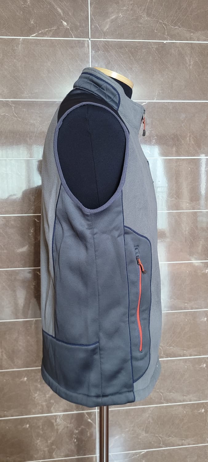 (남성95-100사이즈) 코오롱스포츠 기모 조끼 상품이미지2