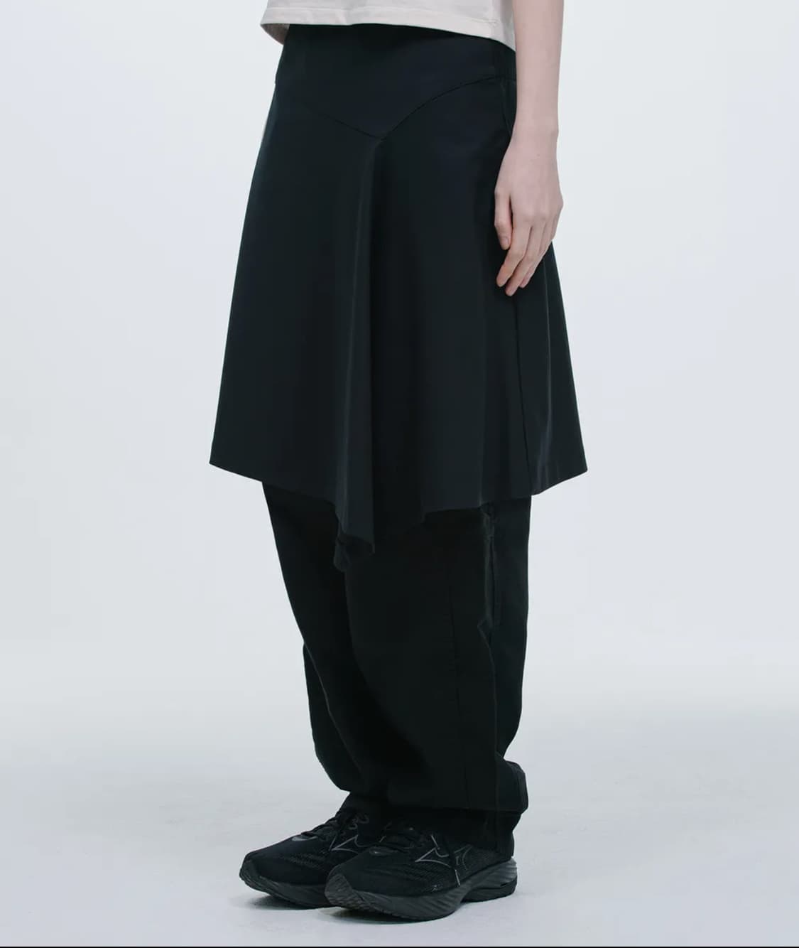 오헤시오 ASYMMETRIC FLARE SKIRT 상품이미지1