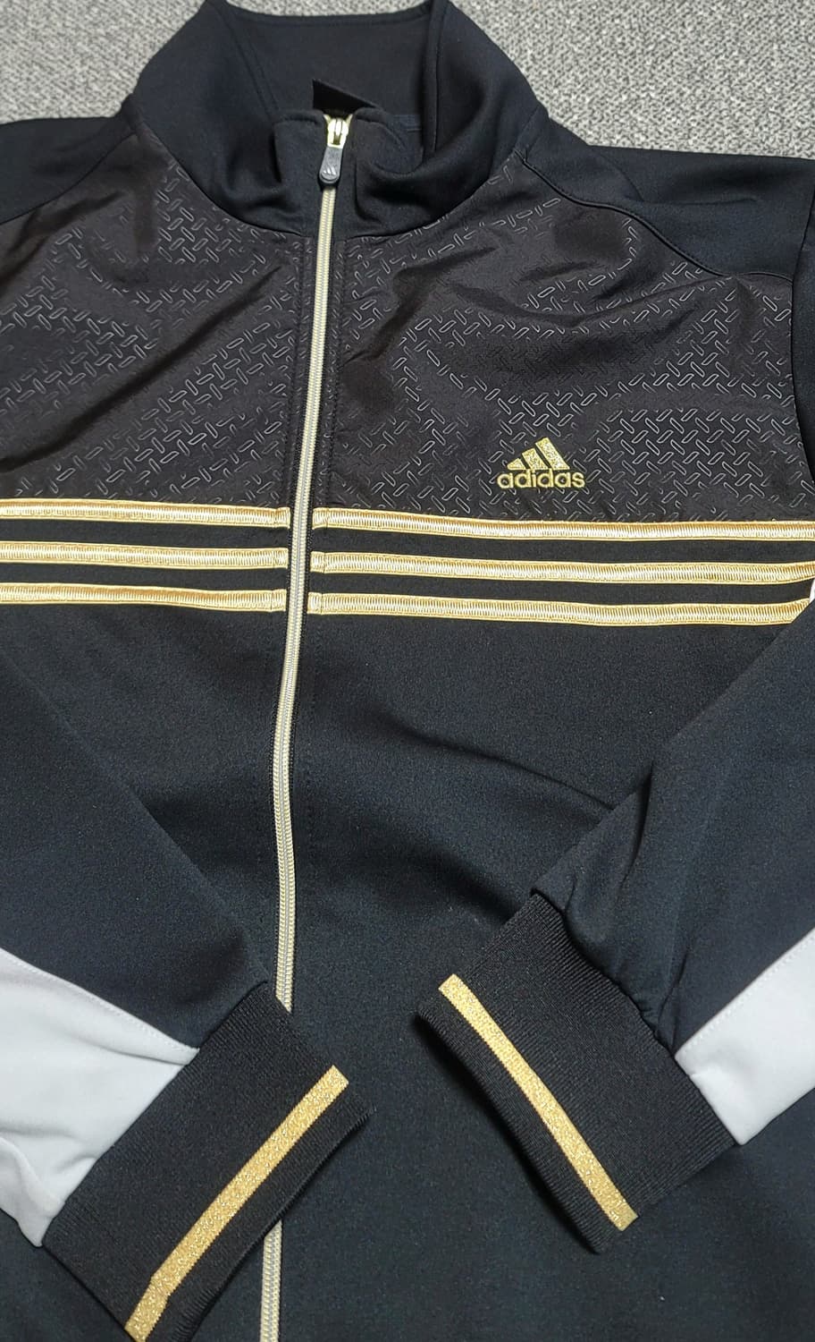 아디다스 블랙&골드 삼선 트랙탑 105 상품이미지3