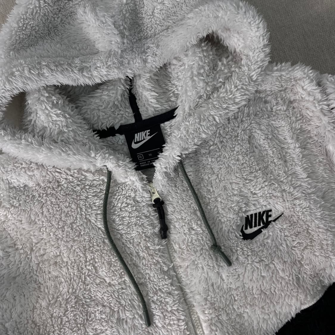 W100 나이키 양털 플리스 후드집업  상품이미지2