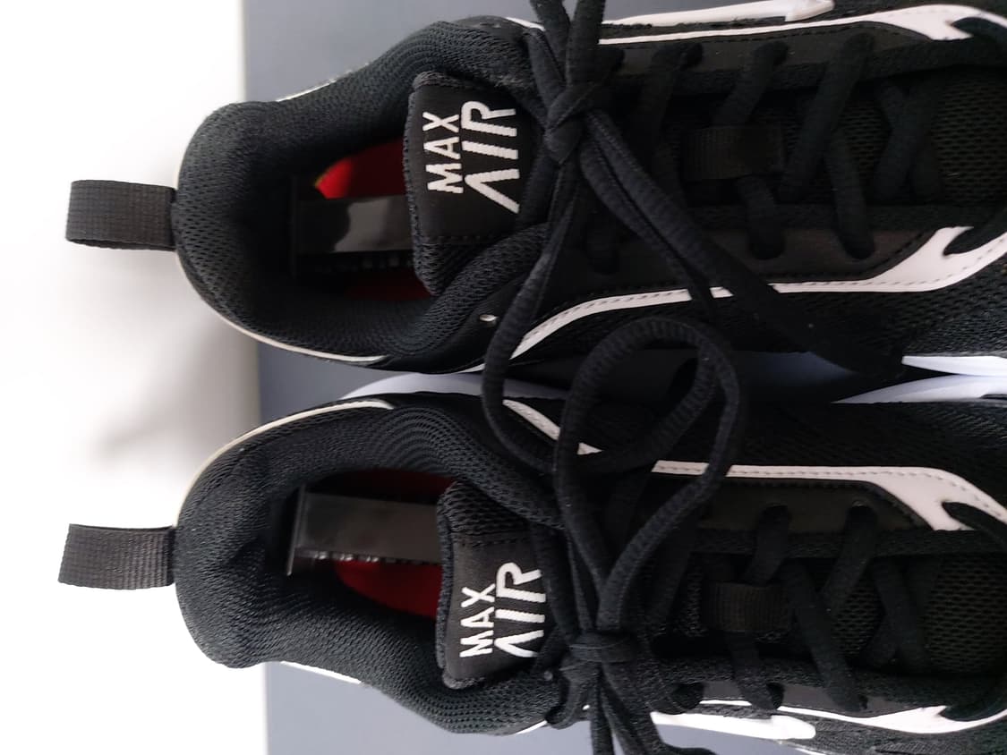 나이키 에어맥스 AP(Nike Air Max AP) 블랙 화이트(275) 상품이미지6