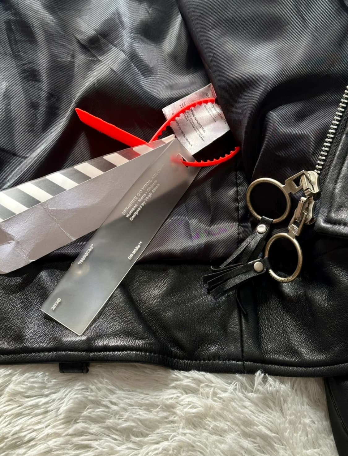 오프화이트 가죽 라이더 자켓 블랙 상품이미지7